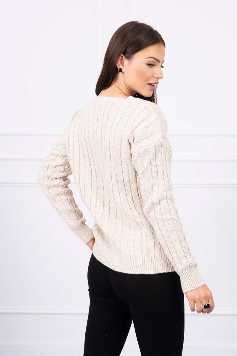 Pletený sveter s výstrihom  V béžový