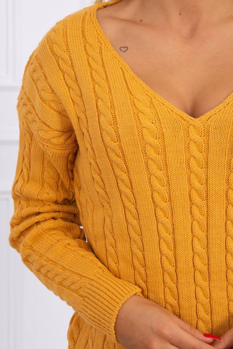 Pletený sveter s V výstrihom horčica