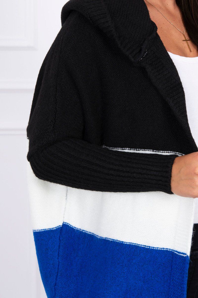Trojfarebný sveter s kapucňou čierno biely